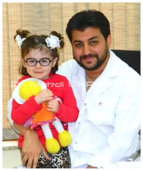 uşaq dermatoloqu